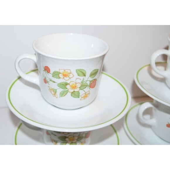 VTG Corelle USA Strawberry Sunday Sundae Coffee Tea Cups Mug Saucers SET OF 4 - Picture 2 of 8